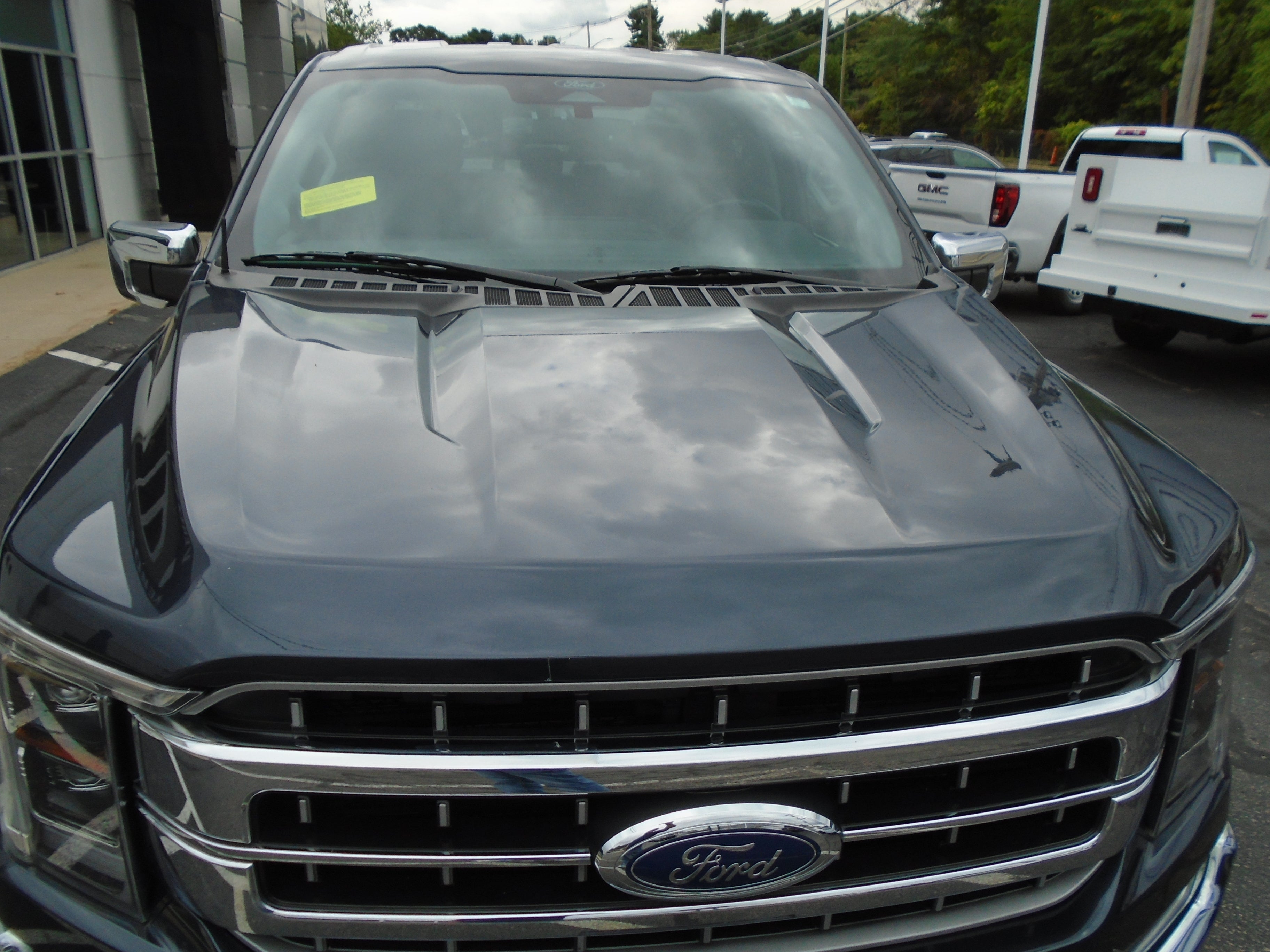 2022 Ford F-150 LARIAT 4WD SuperCrew 5.5' Box