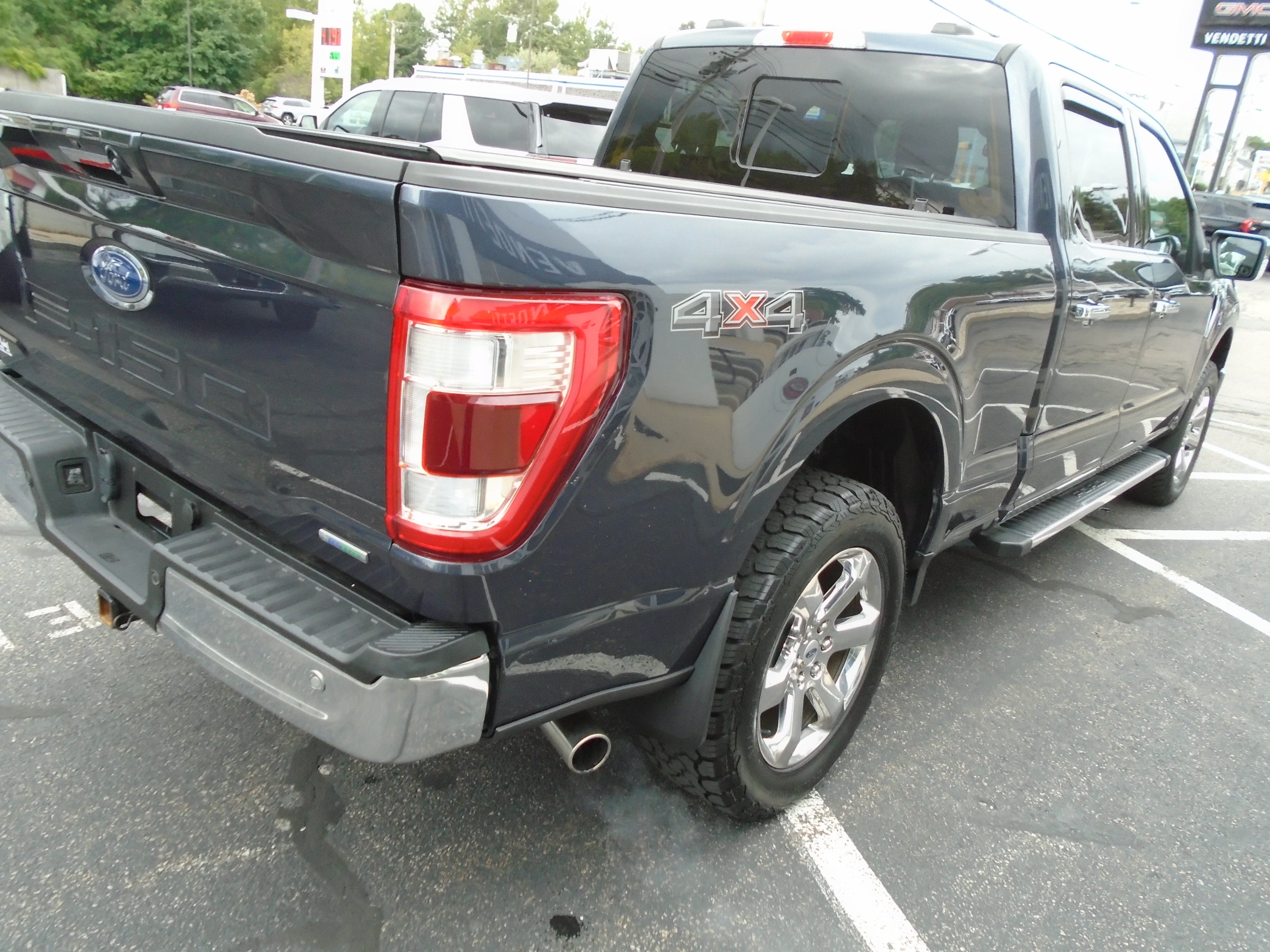 2022 Ford F-150 LARIAT 4WD SuperCrew 5.5' Box