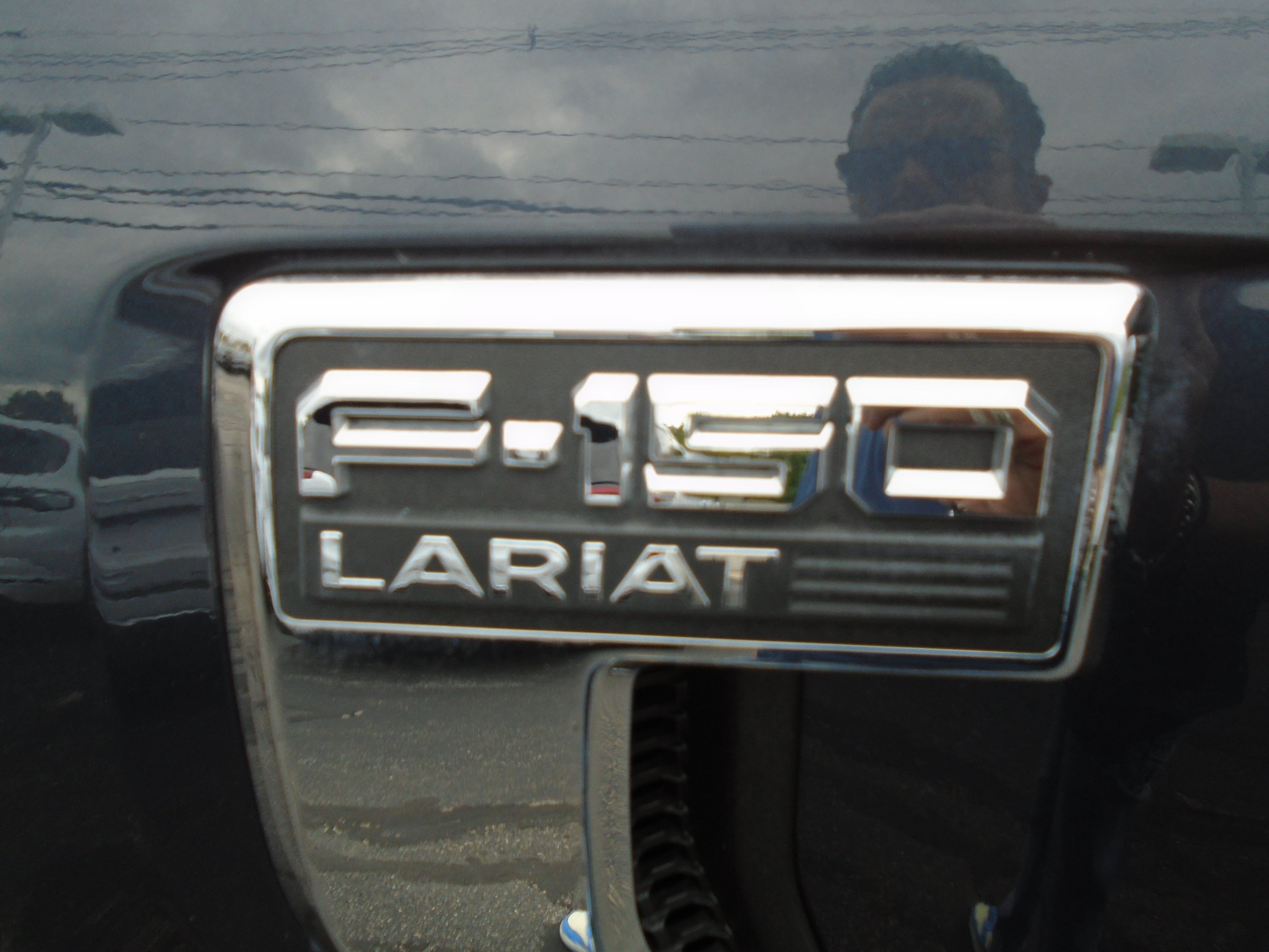 2022 Ford F-150 LARIAT 4WD SuperCrew 5.5' Box