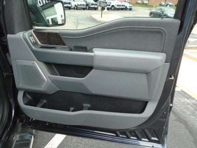 2022 Ford F-150 LARIAT 4WD SuperCrew 5.5' Box