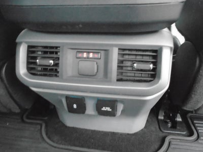 2022 Ford F-150 LARIAT 4WD SuperCrew 5.5' Box
