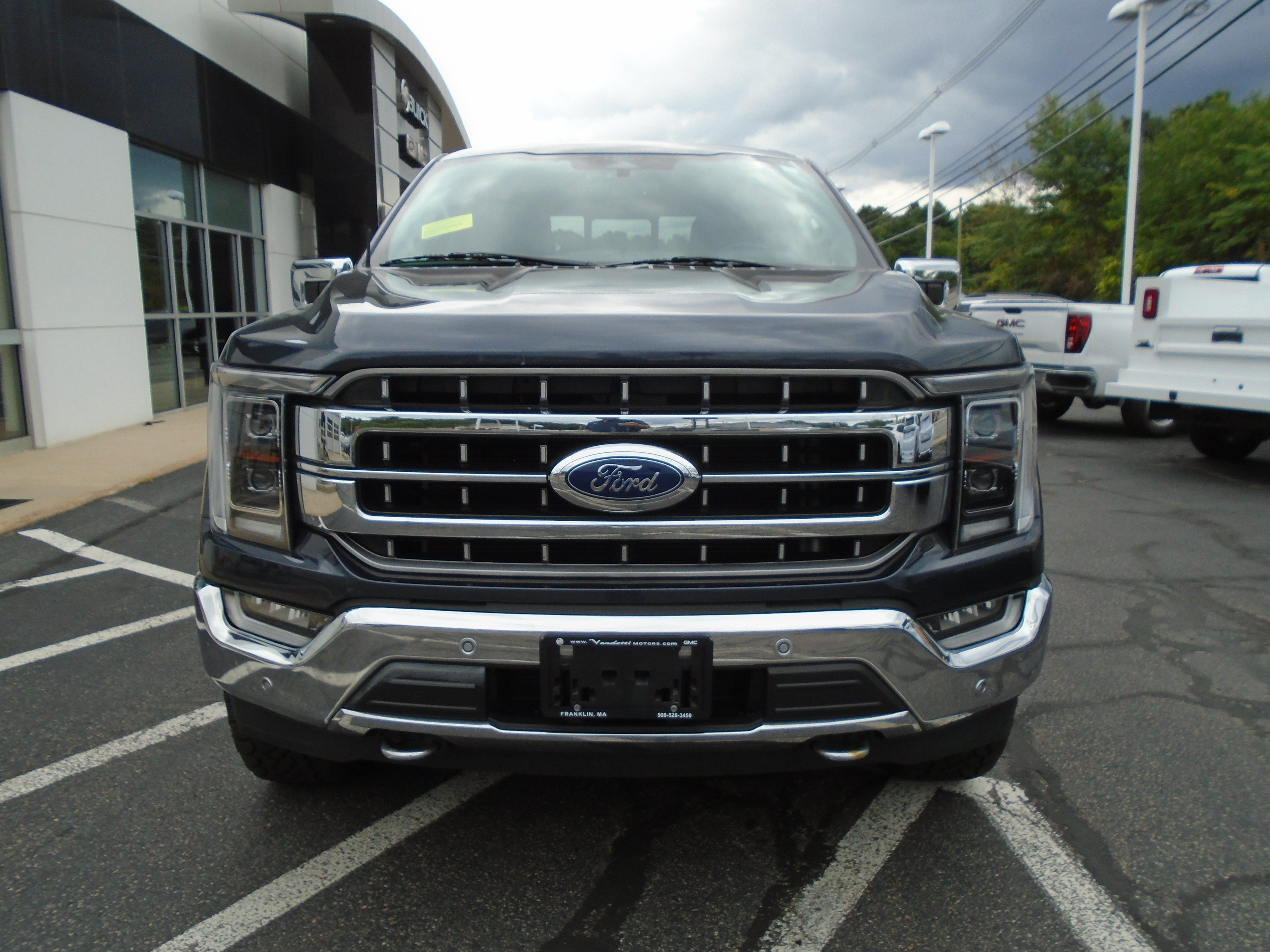 2022 Ford F-150 LARIAT 4WD SuperCrew 5.5' Box