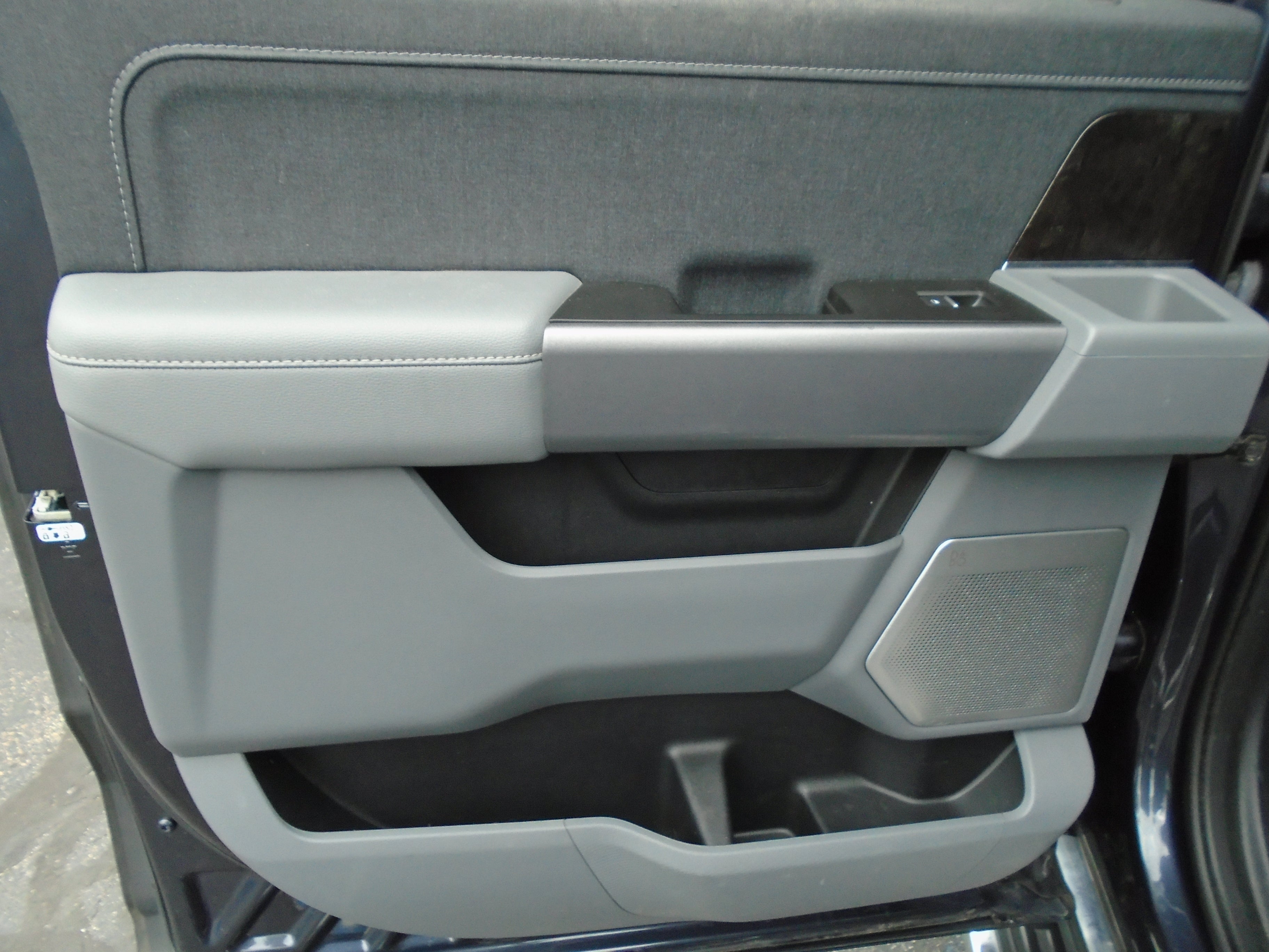 2022 Ford F-150 LARIAT 4WD SuperCrew 5.5' Box