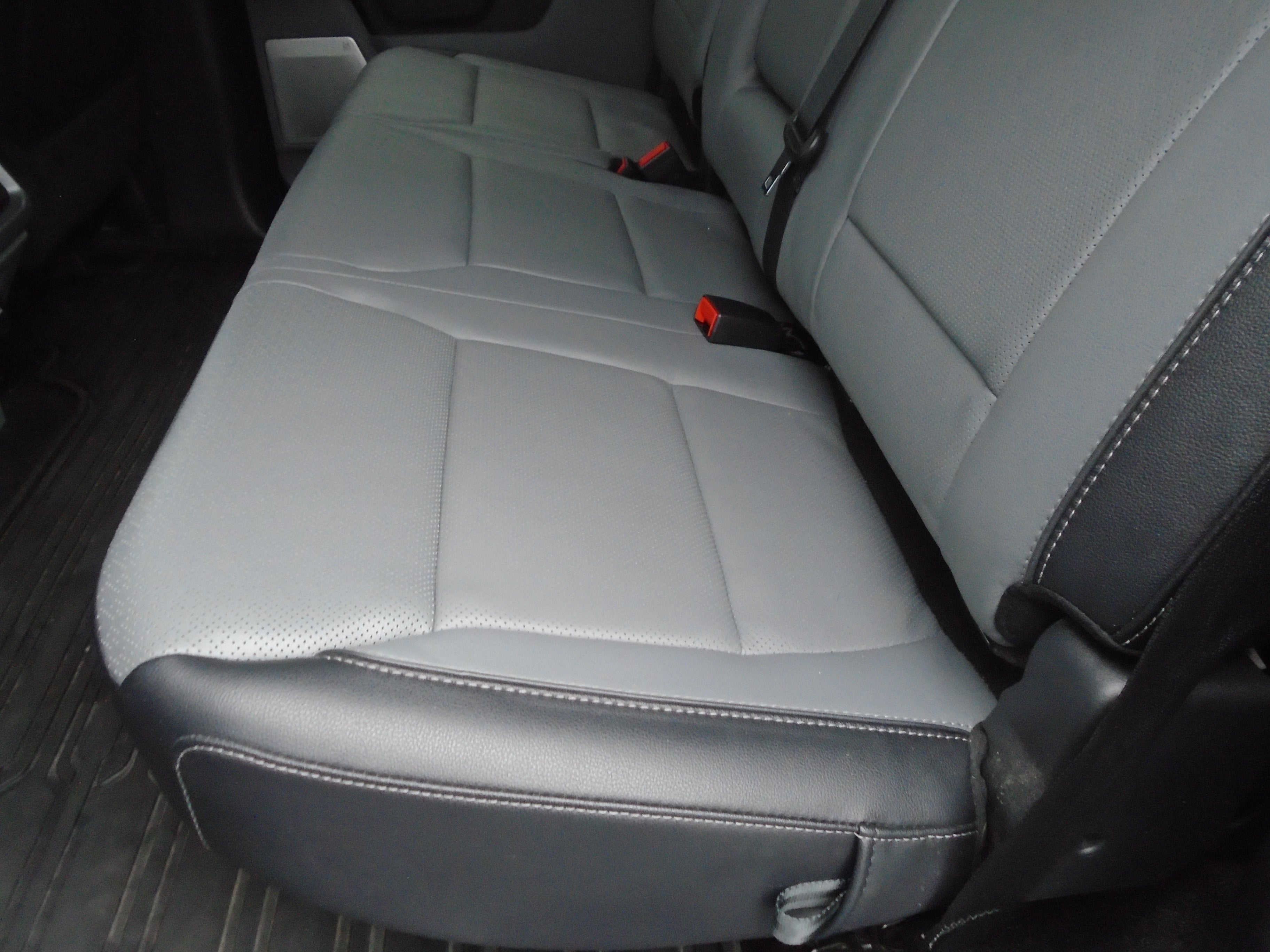 2022 Ford F-150 LARIAT 4WD SuperCrew 5.5' Box