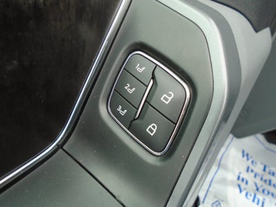 2022 Ford F-150 LARIAT 4WD SuperCrew 5.5' Box