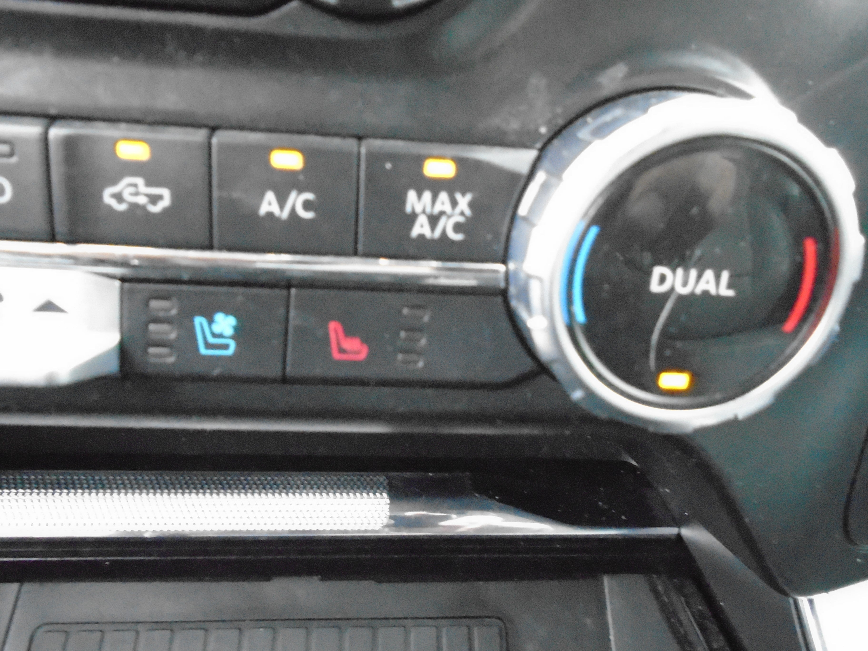 2022 Ford F-150 LARIAT 4WD SuperCrew 5.5' Box