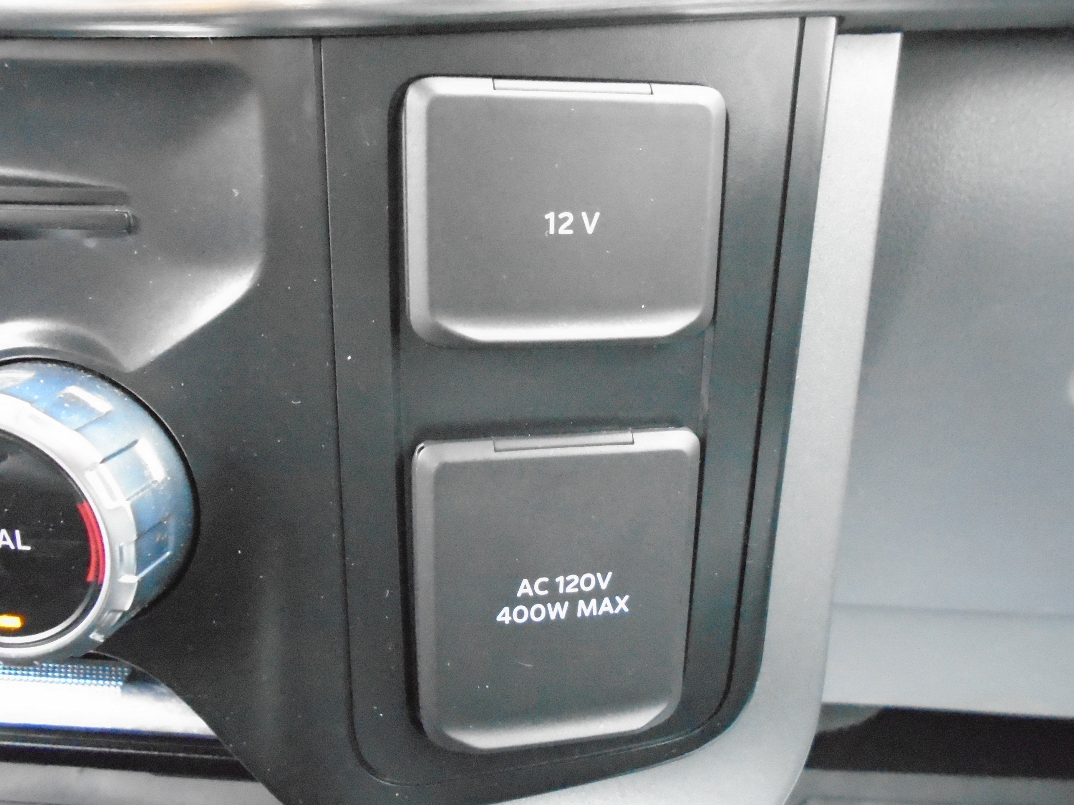 2022 Ford F-150 LARIAT 4WD SuperCrew 5.5' Box