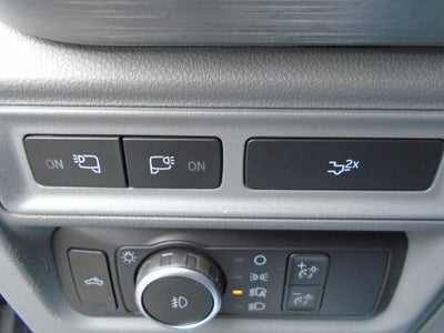 2022 Ford F-150 LARIAT 4WD SuperCrew 5.5' Box