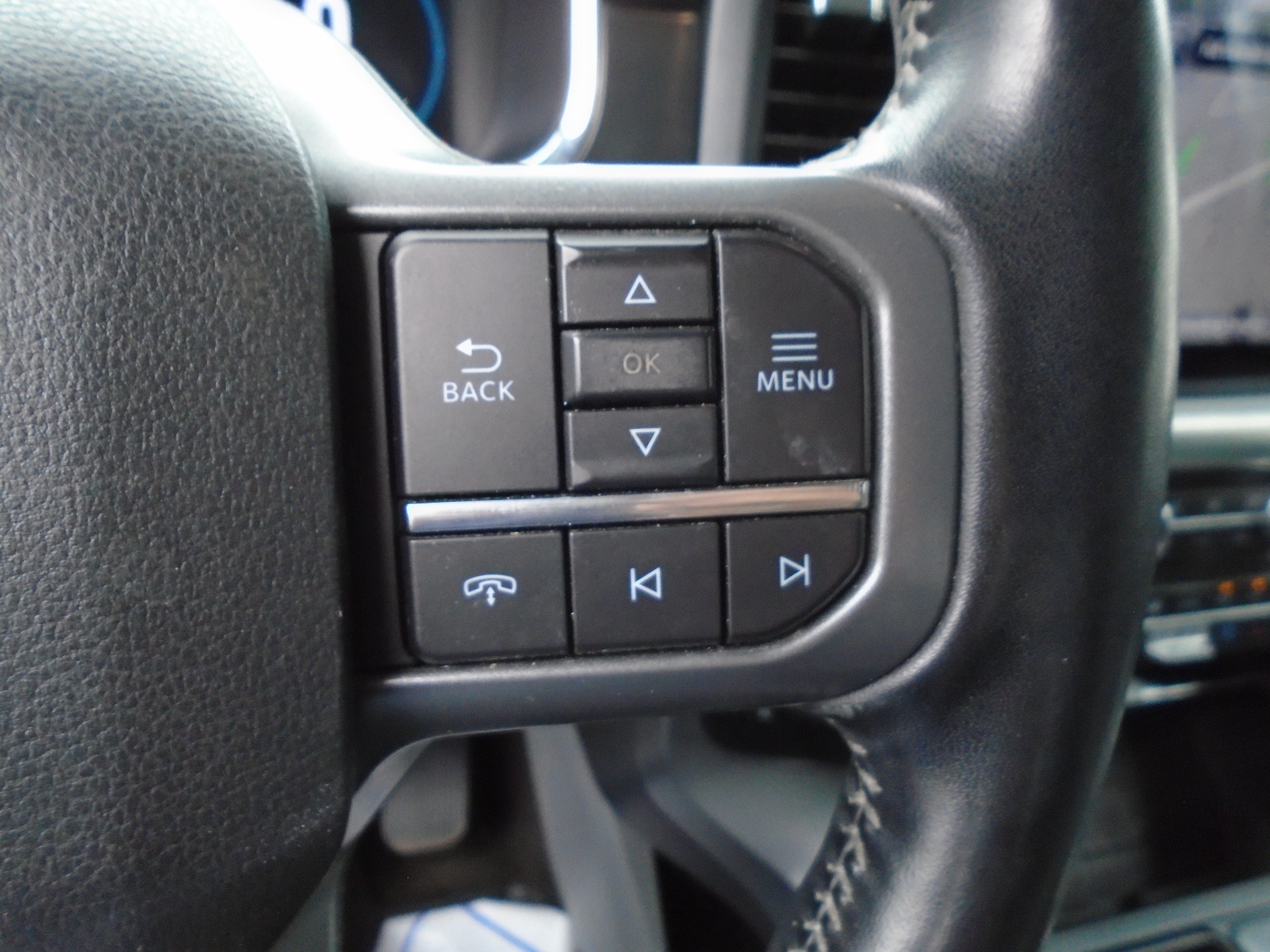 2022 Ford F-150 LARIAT 4WD SuperCrew 5.5' Box