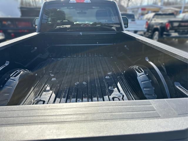 2022 Ford Super Duty F-350 SRW XL 4WD Reg Cab 8' Box