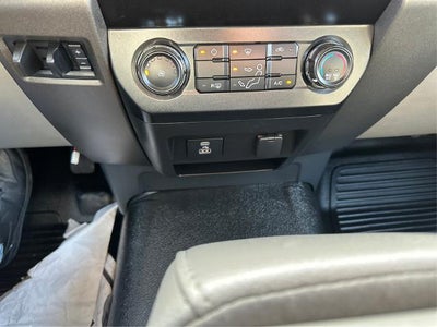 2022 Ford Super Duty F-350 SRW XL 4WD Reg Cab 8' Box