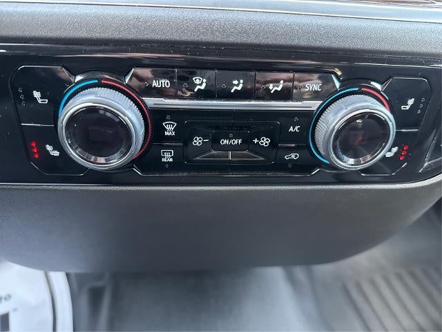 2022 Chevrolet Silverado 1500 Crew Cab Short Box 4-Wheel Drive LT 2FL