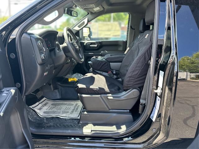 2025 GMC Sierra 3500 HD Chassis Cab Pro