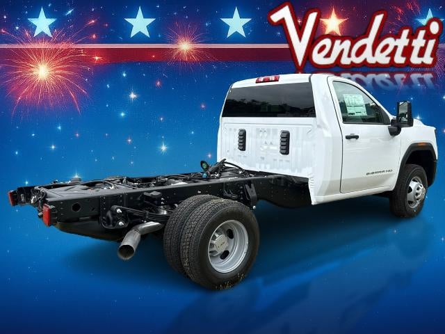 2026 GMC Sierra 3500 HD Chassis Cab Pro
