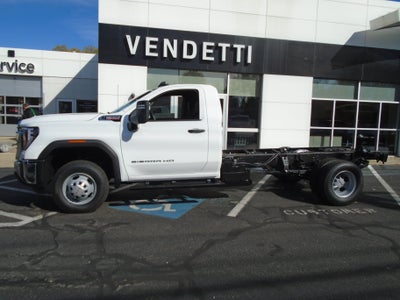 2026 GMC Sierra 3500 HD Chassis Cab Pro