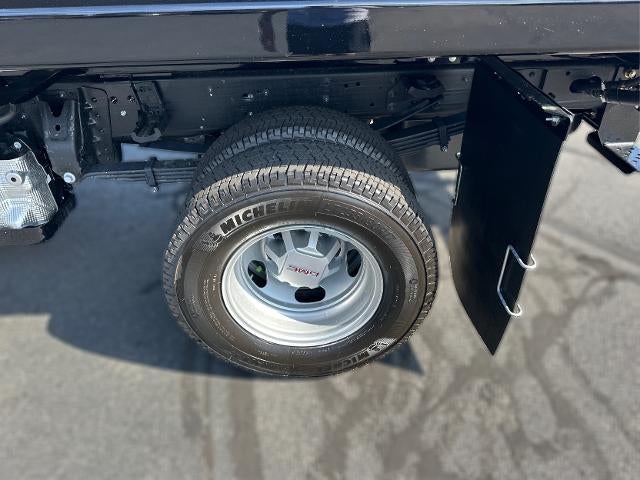 2025 GMC Sierra 3500 HD Chassis Cab Pro