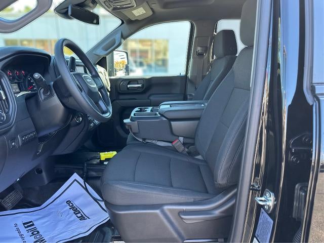 2025 GMC Sierra 3500 HD Chassis Cab Pro