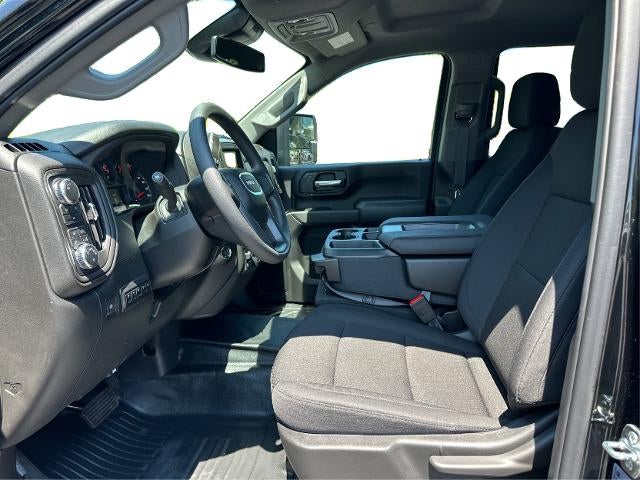 2025 GMC Sierra 3500 HD Chassis Cab Pro