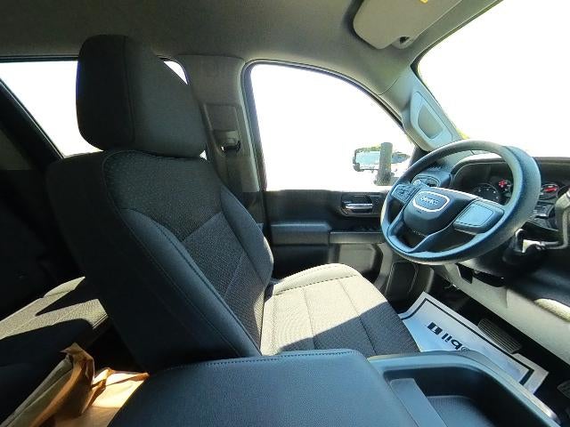 2025 GMC Sierra 3500 HD Chassis Cab Pro