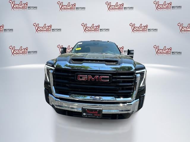 2025 GMC Sierra 3500 HD Chassis Cab Pro