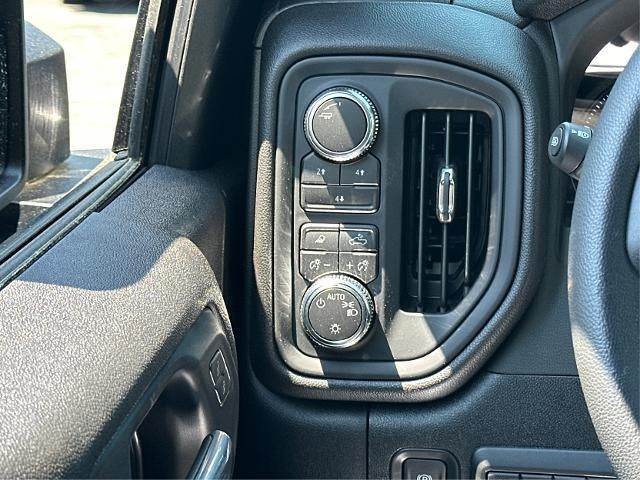 2025 GMC Sierra 3500 HD Chassis Cab Pro