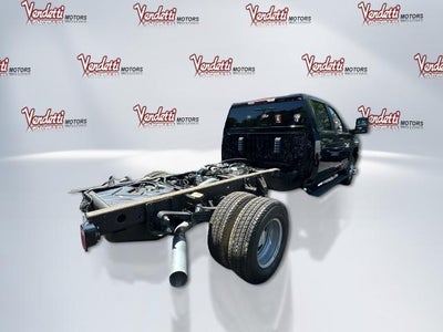 2025 GMC Sierra 3500 HD Chassis Cab Pro