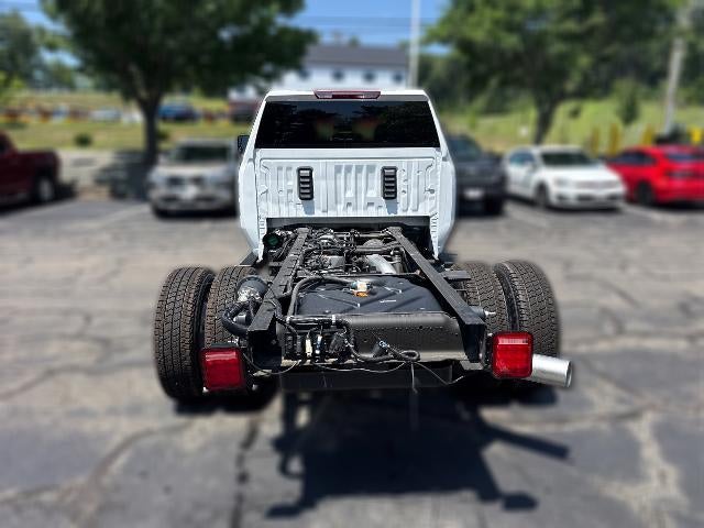 2026 GMC Sierra 3500 HD Chassis Cab Pro