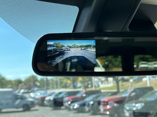 2025 GMC Savana Passenger 2500 LT