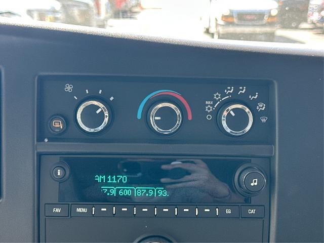 2025 GMC Savana Passenger 2500 LT