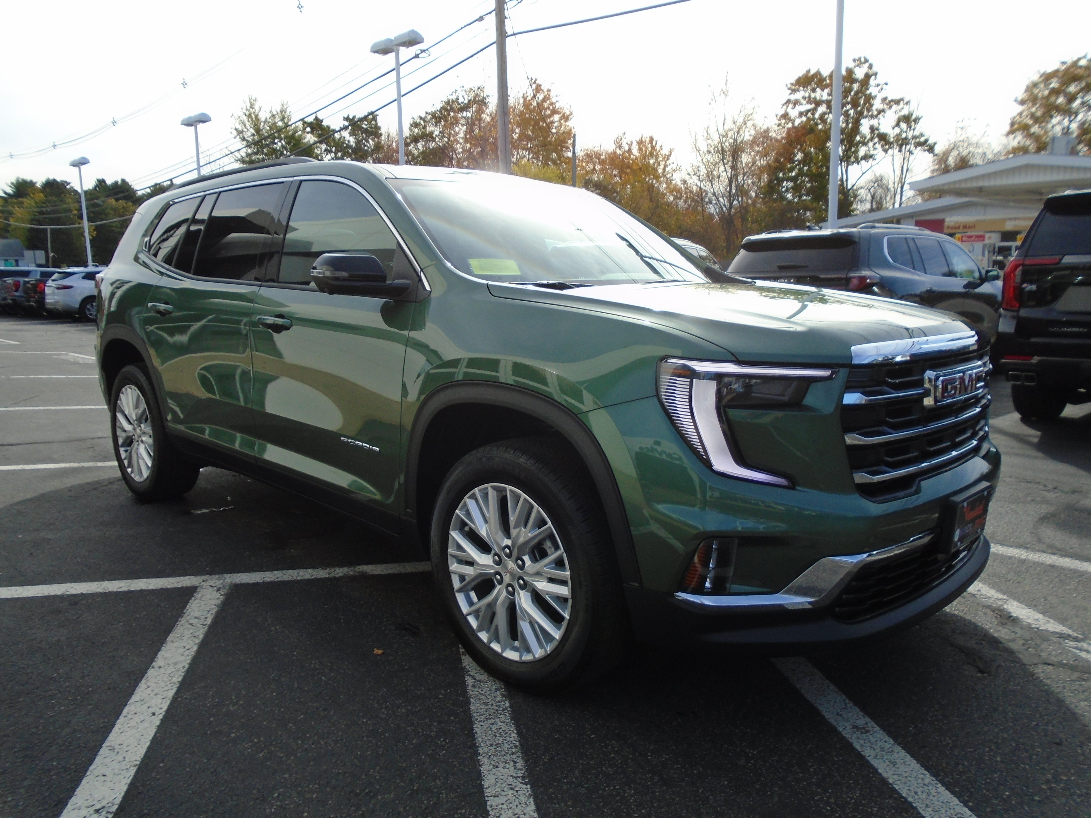 2027 GMC Acadia Elevation
