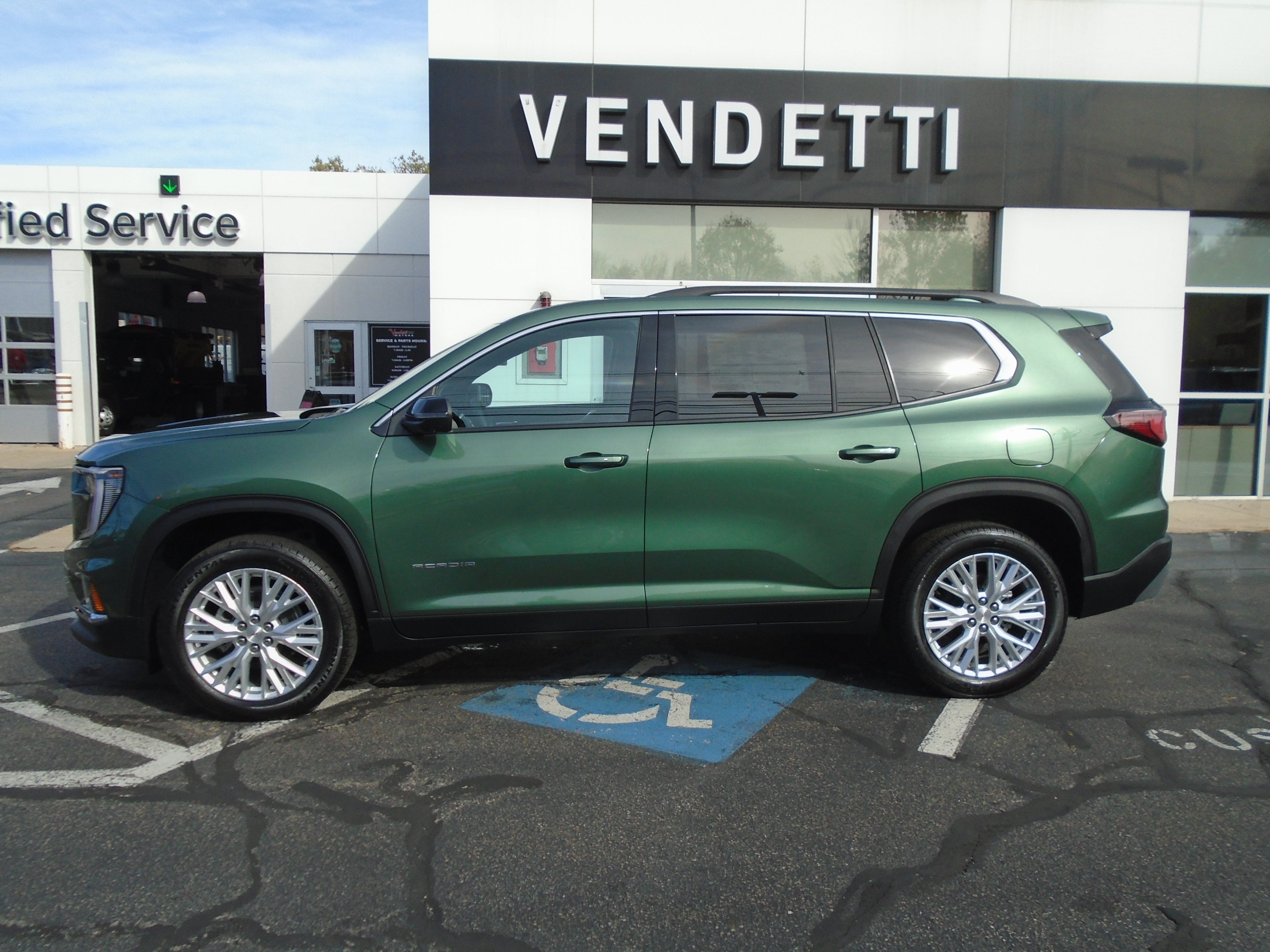 2027 GMC Acadia Elevation