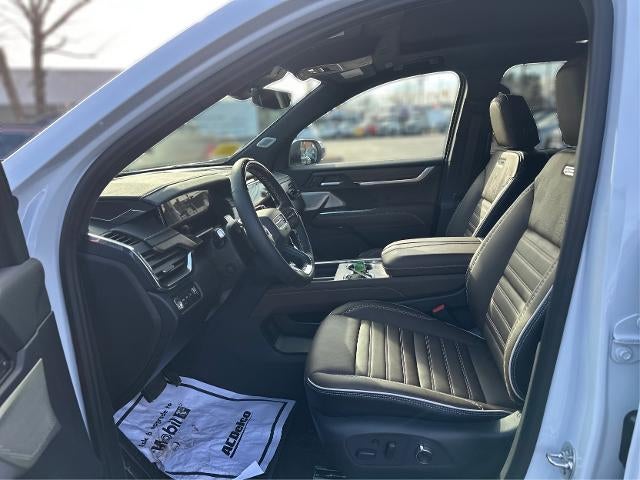 2026 GMC Acadia Base