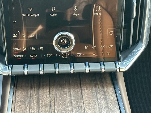 2026 GMC Acadia Base