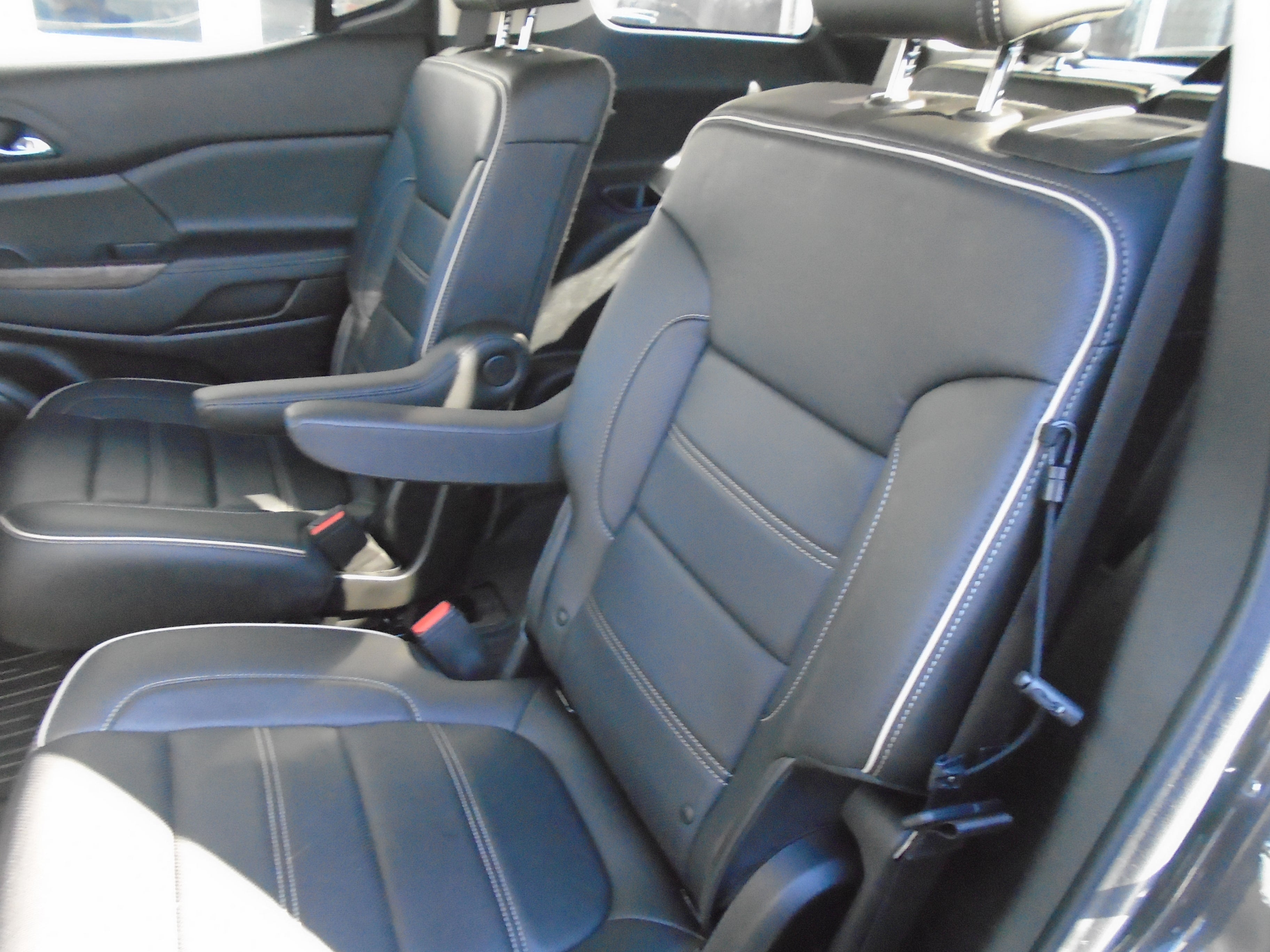 2020 GMC Acadia AWD Denali