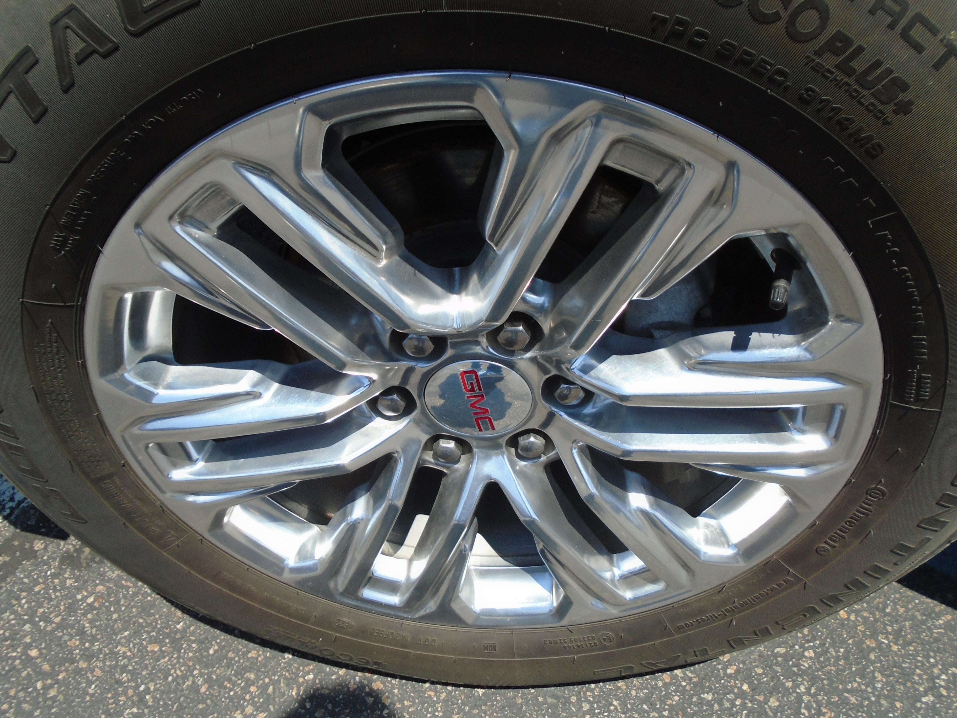 2023 GMC Yukon 4WD 4dr SLT