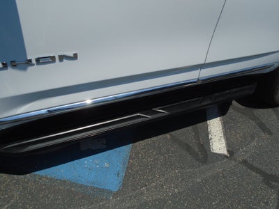2023 GMC Yukon 4WD 4dr SLT