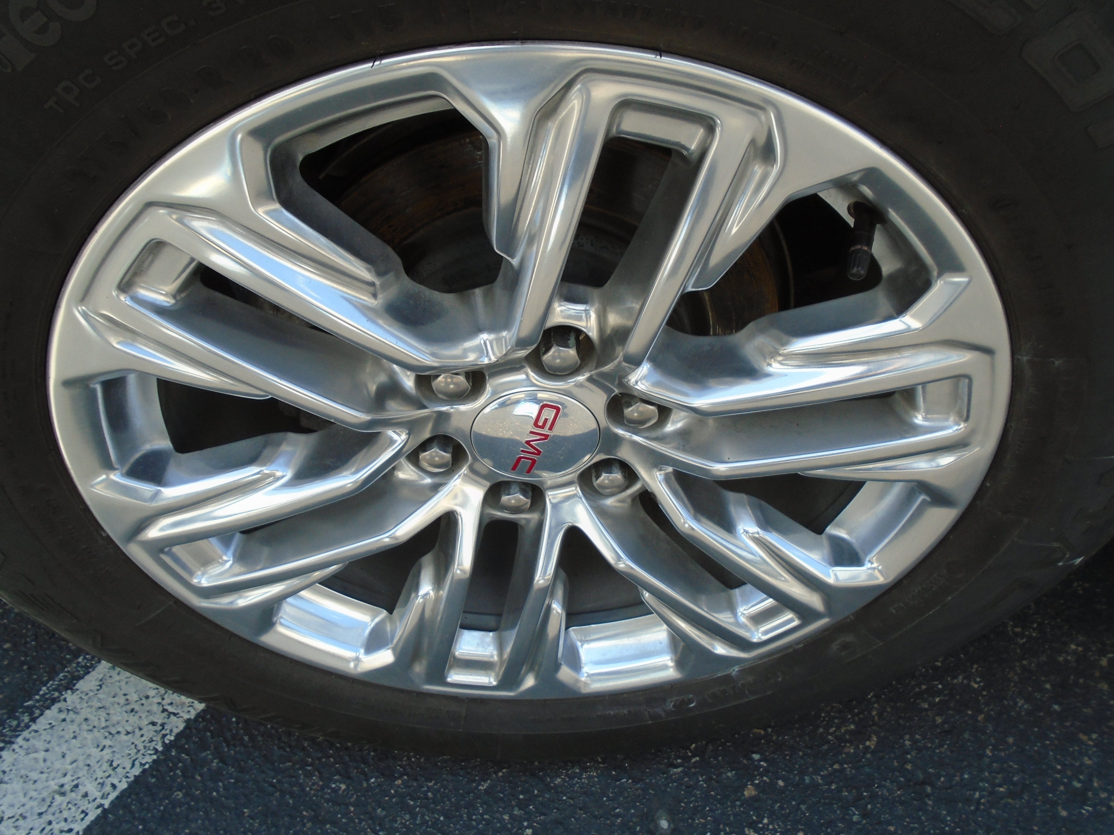 2023 GMC Yukon 4WD 4dr SLT
