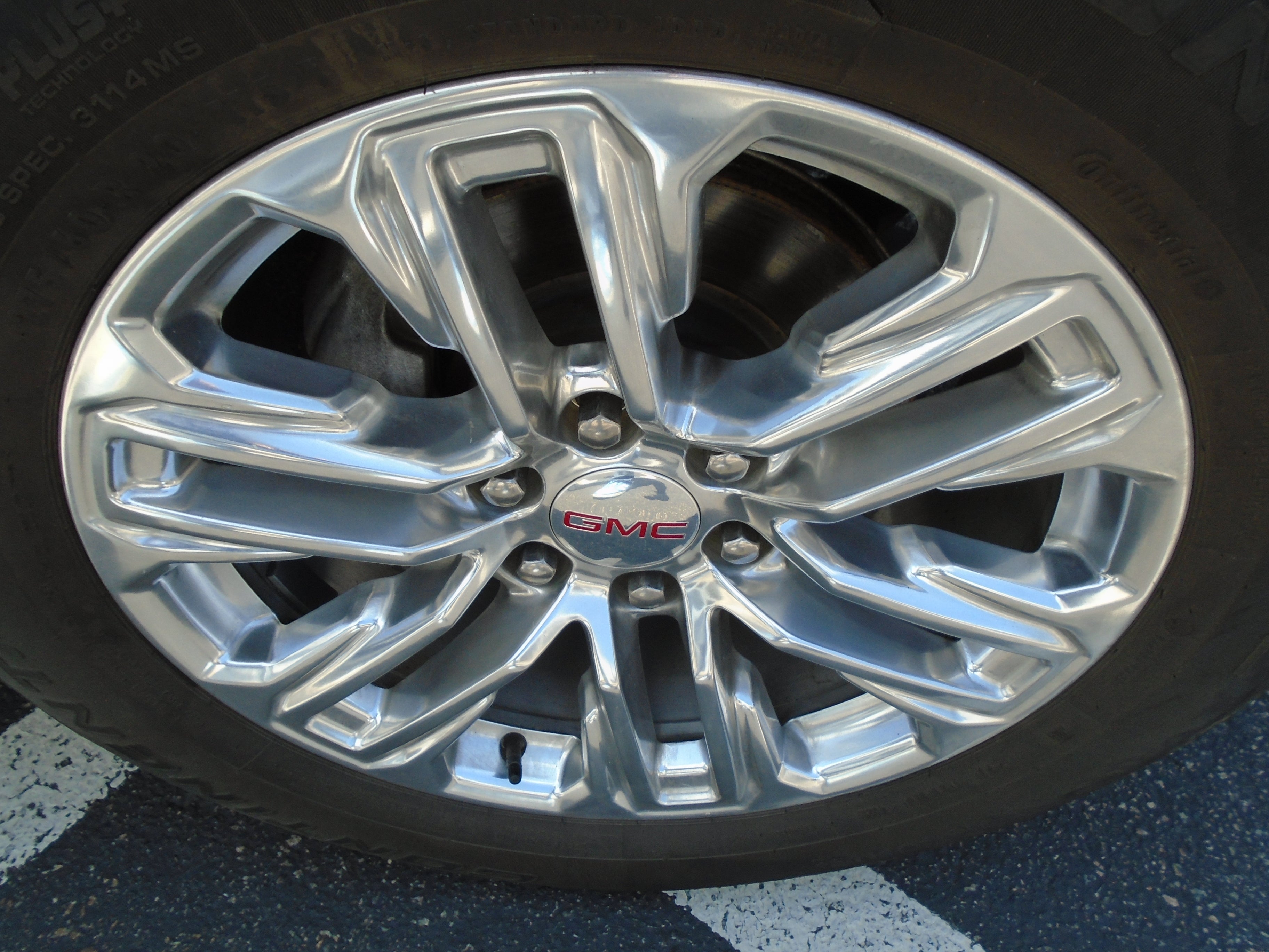 2023 GMC Yukon 4WD 4dr SLT