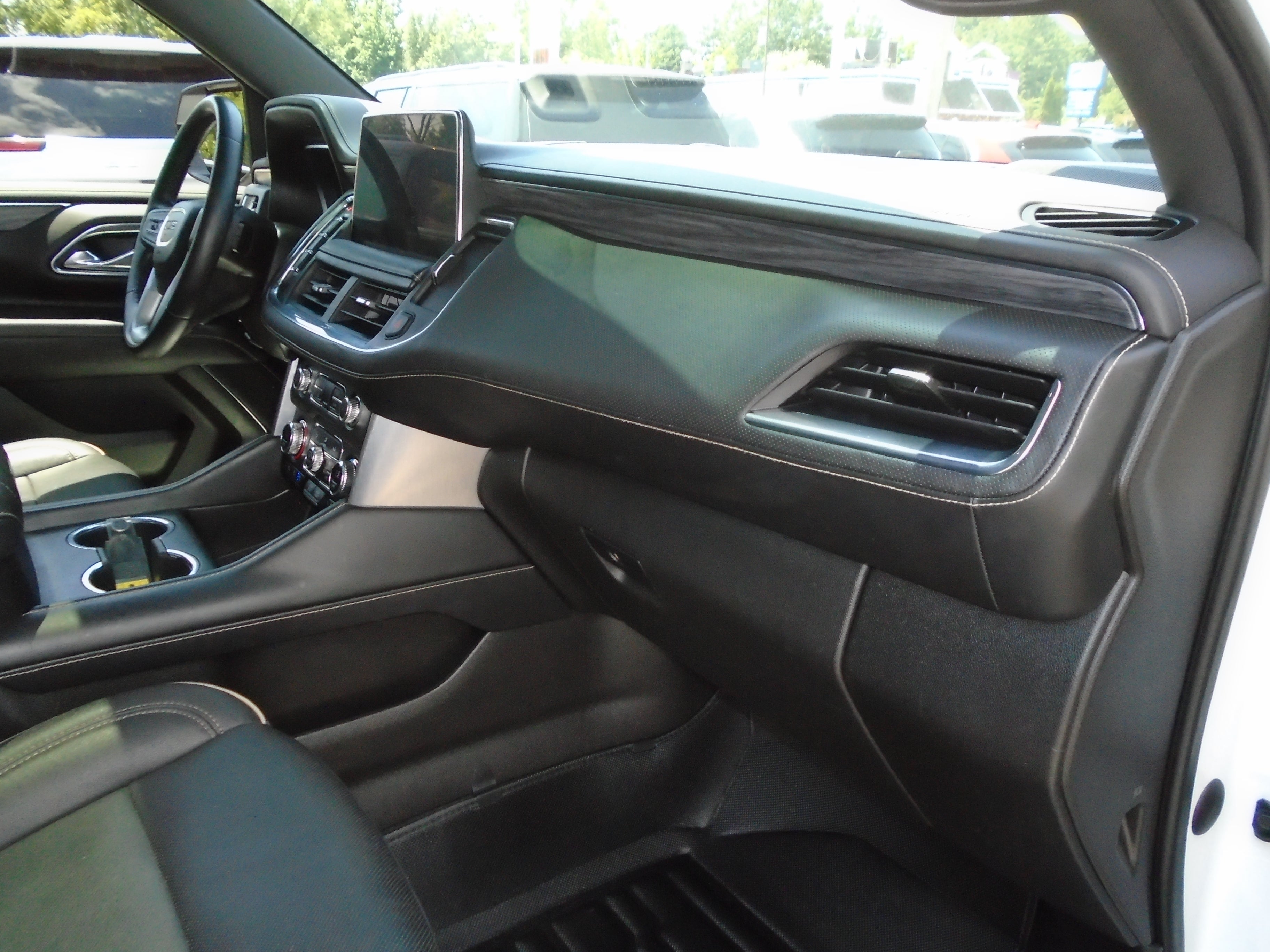 2023 GMC Yukon 4WD 4dr SLT