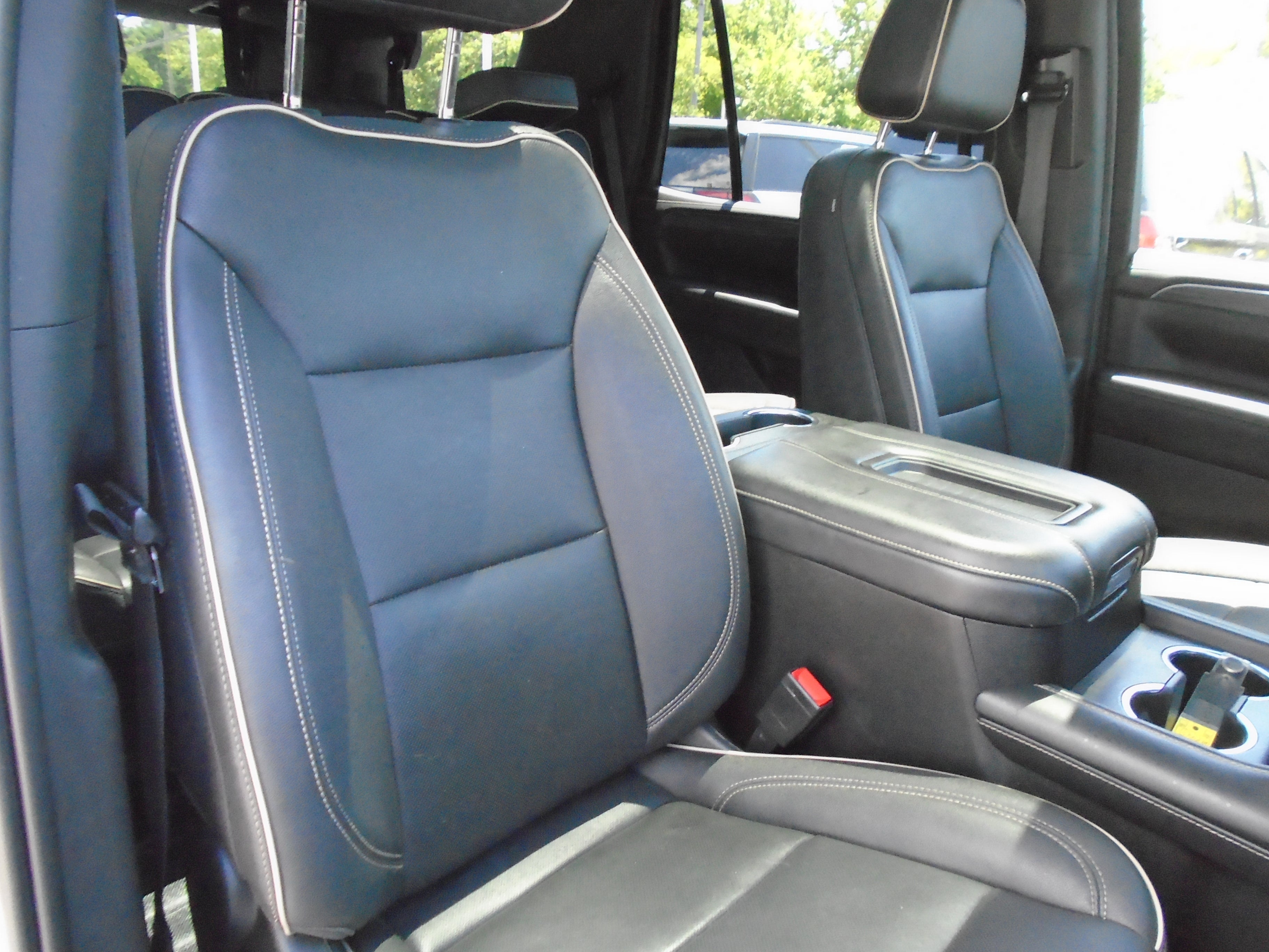2023 GMC Yukon 4WD 4dr SLT