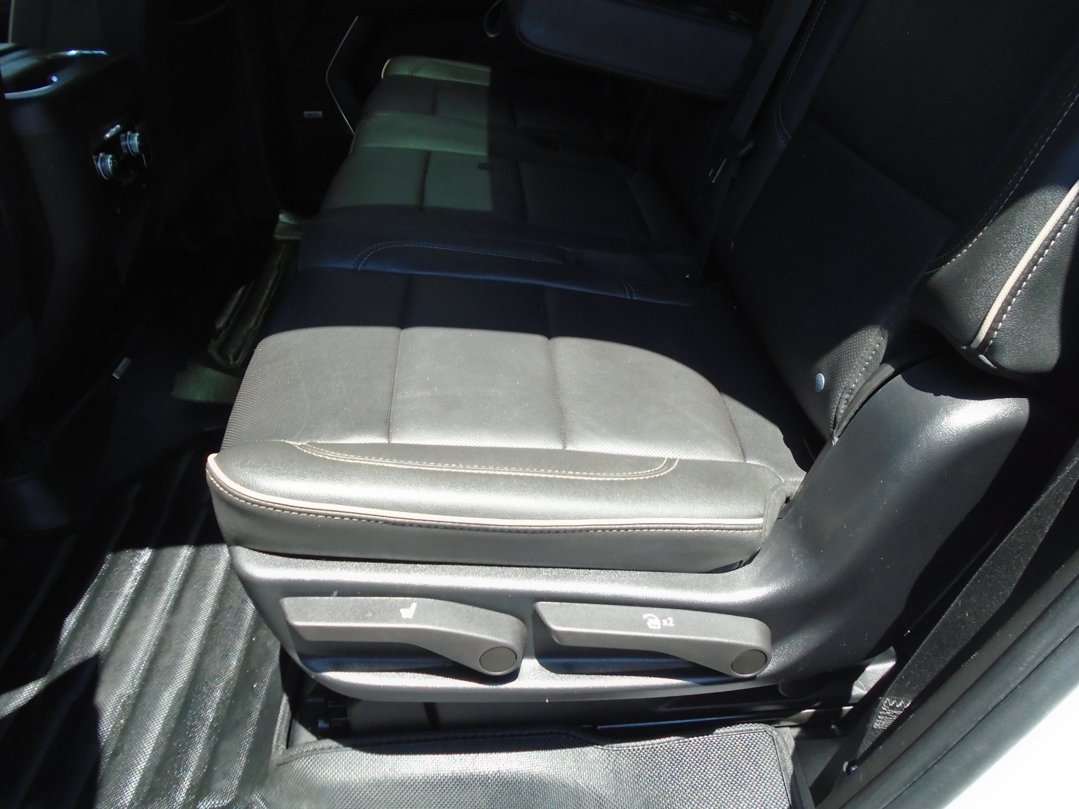 2023 GMC Yukon 4WD 4dr SLT