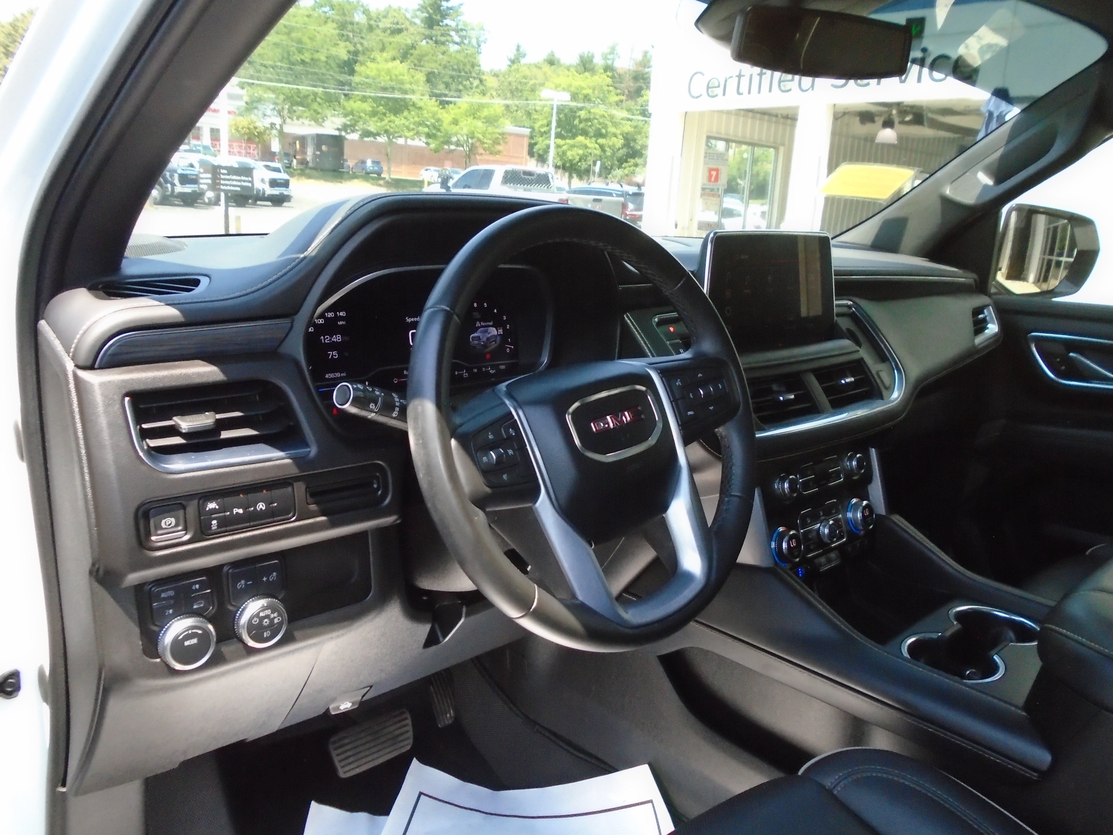 2023 GMC Yukon 4WD 4dr SLT