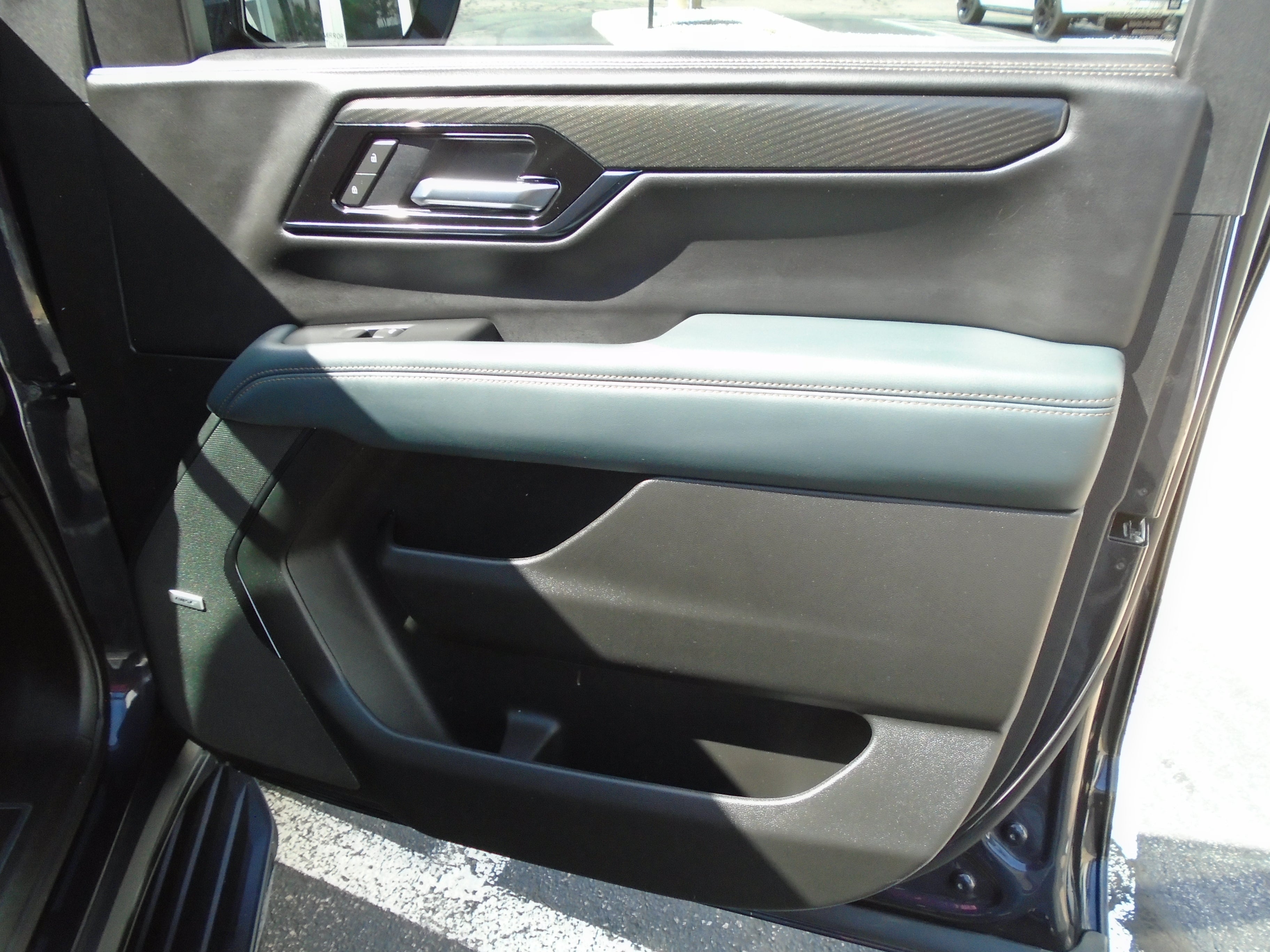 2025 GMC Yukon 4WD 4dr AT4