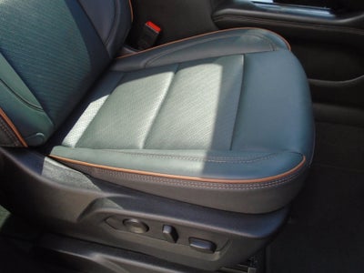 2025 GMC Yukon 4WD 4dr AT4
