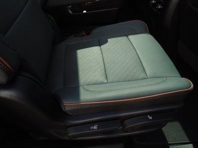 2025 GMC Yukon 4WD 4dr AT4