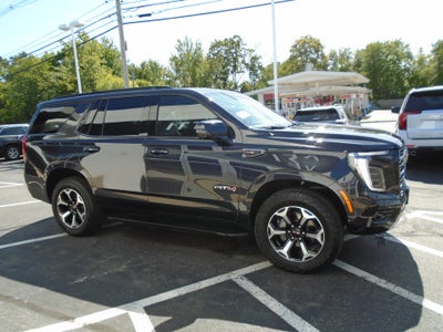 2025 GMC Yukon 4WD 4dr AT4