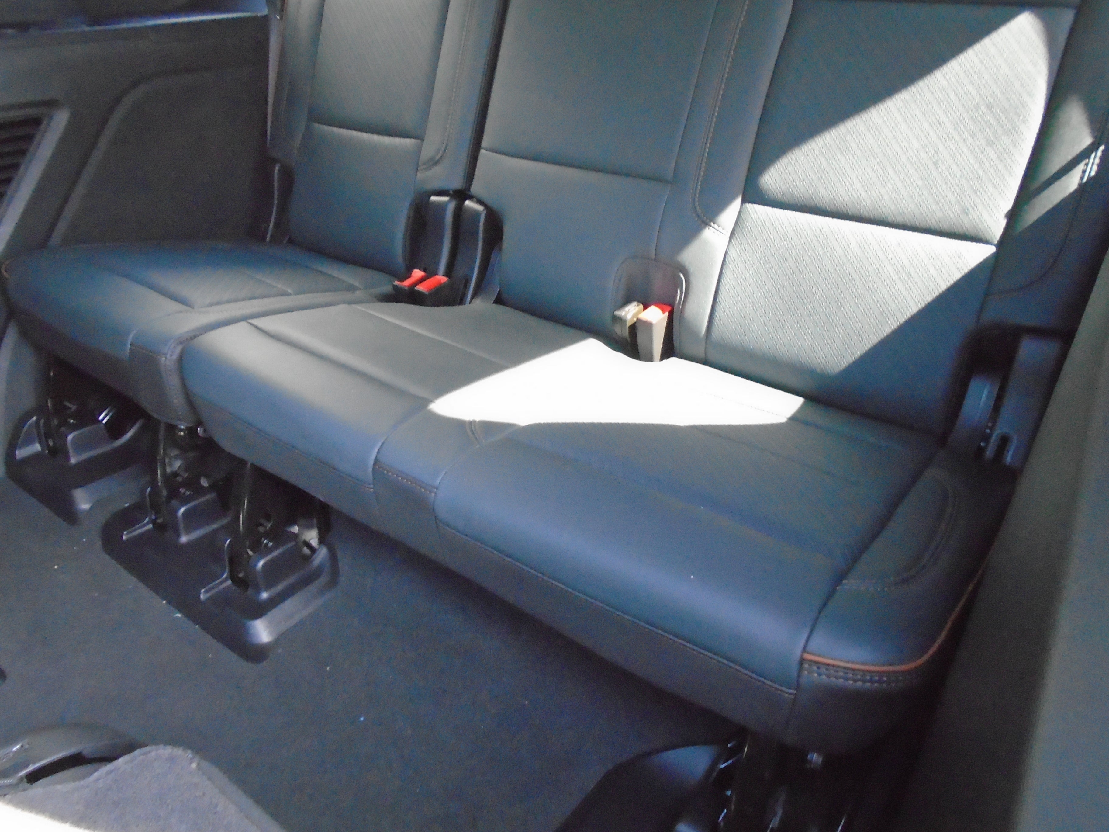 2025 GMC Yukon 4WD 4dr AT4