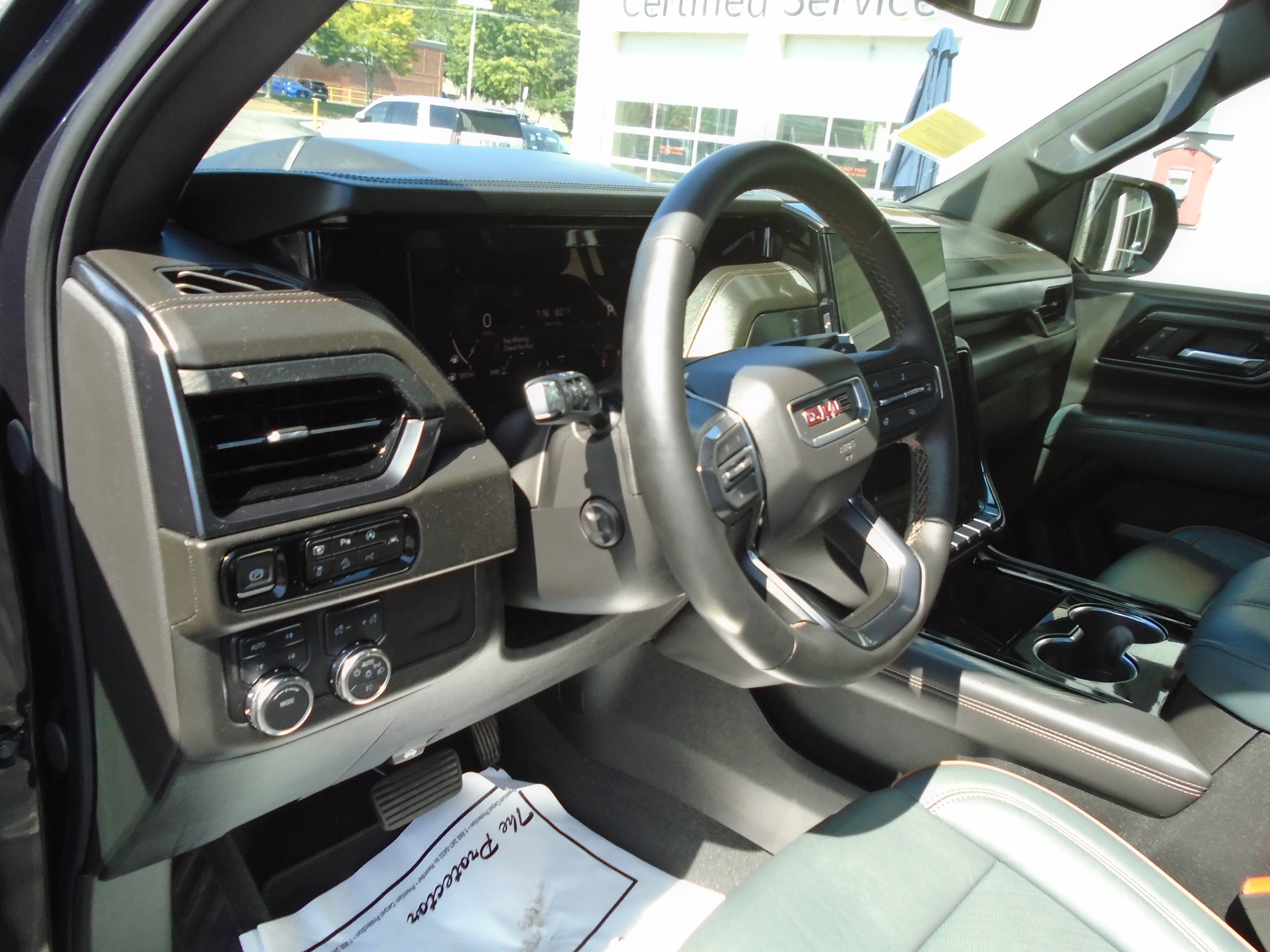 2025 GMC Yukon 4WD 4dr AT4