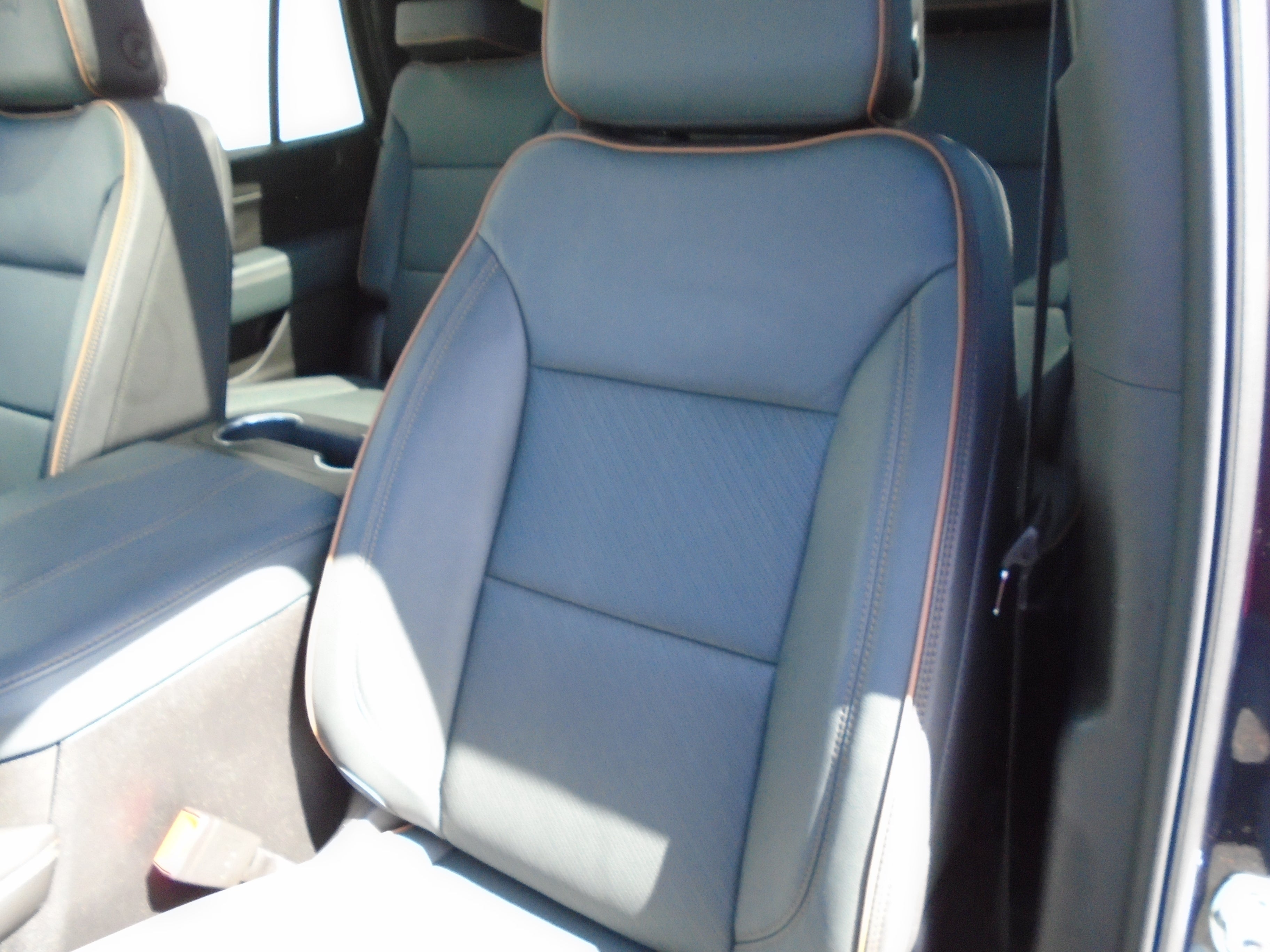 2025 GMC Yukon 4WD 4dr AT4