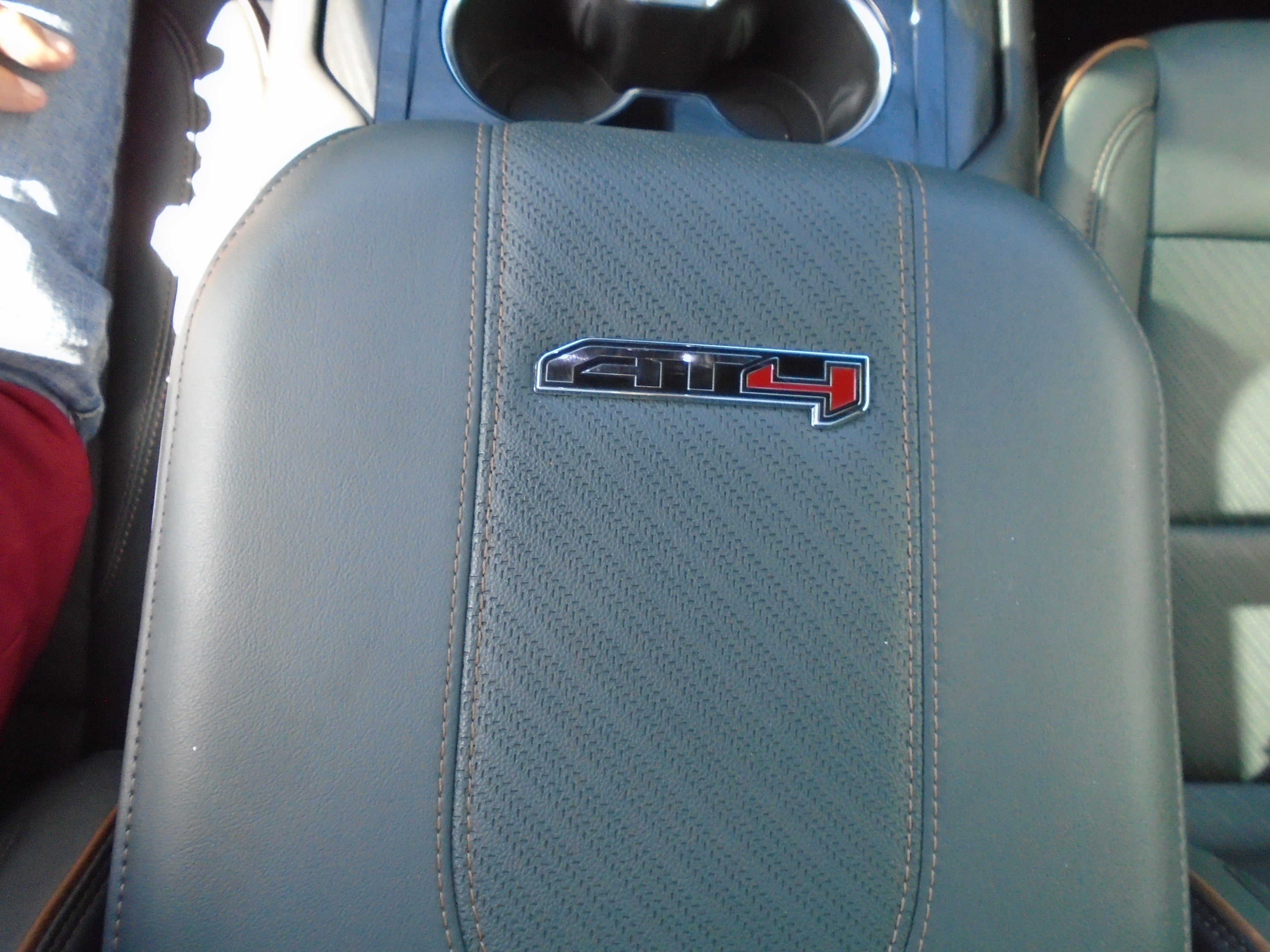 2025 GMC Yukon 4WD 4dr AT4